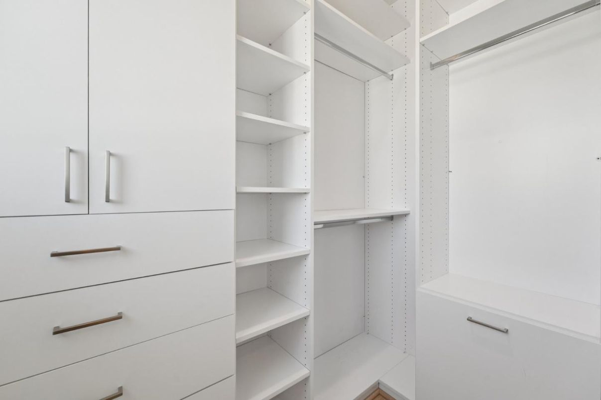 Interior, Walk-in Closets