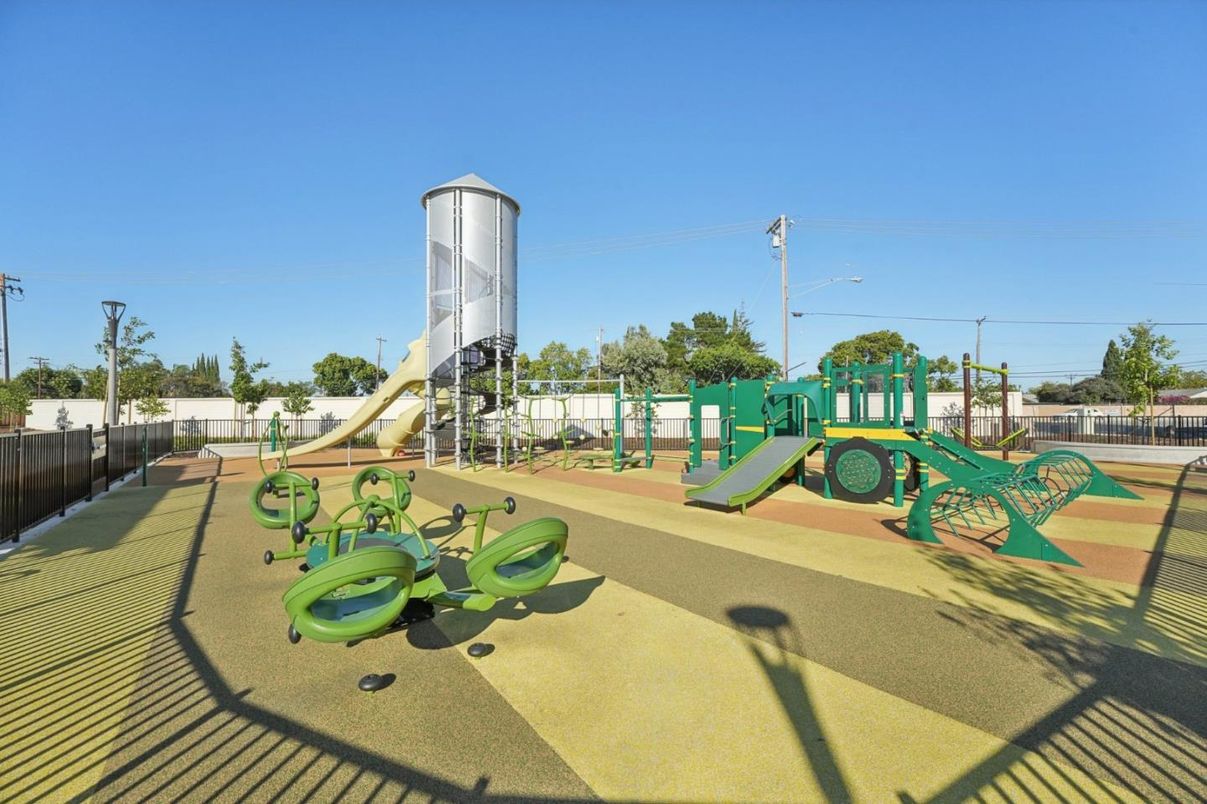 Backyard, Exterior, Playground