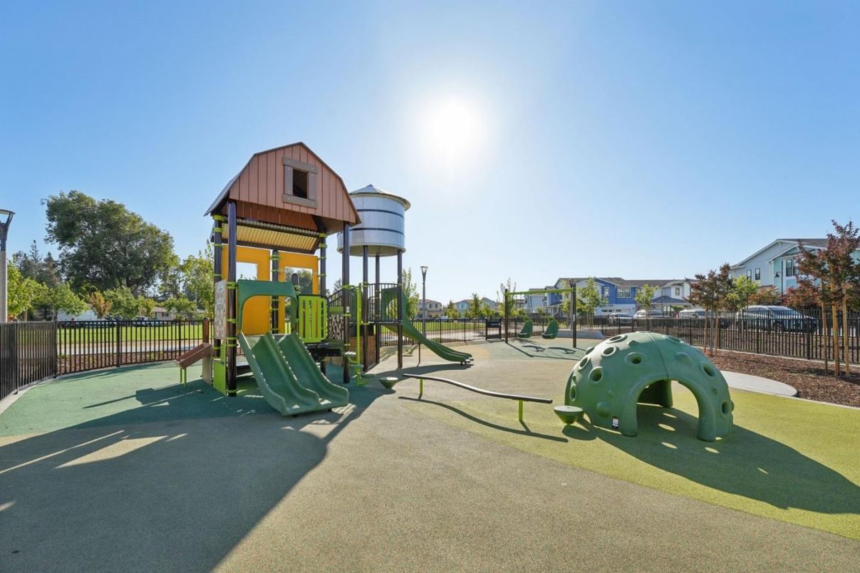Backyard, Exterior, Playground