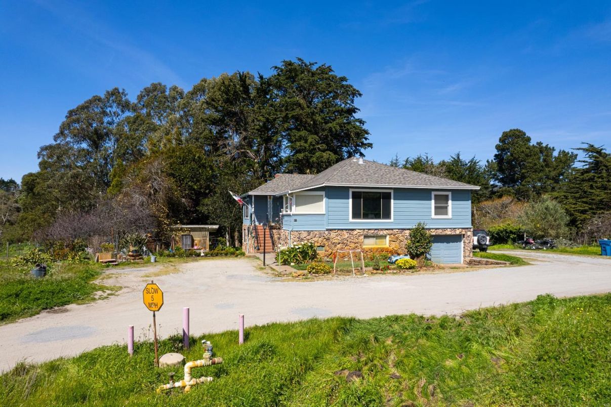 Attached, Backyard, Exterior, Facade, Split Level