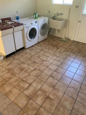 Interior, Washer