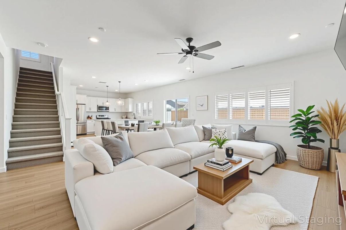 Dining room, Interior, Kitchen, Living room, Pendant Lights, Recessed Lighting, Stainless Steel Appliances, Wood Texture Flooring