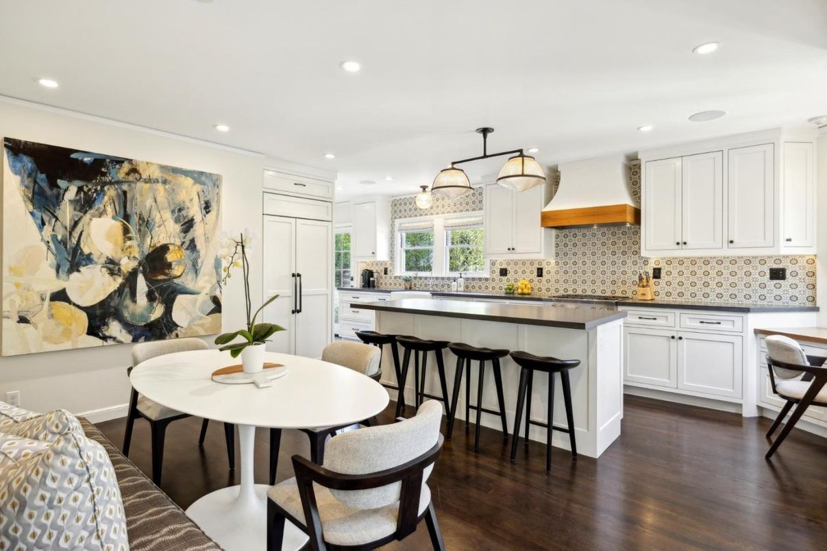 Dining room, Interior, Kitchen, Pendant Lights, Recessed Lighting, Wood Texture Flooring
