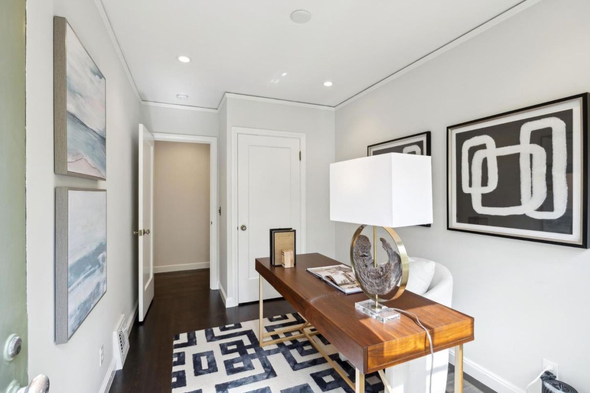 Home Office, Interior, Recessed Lighting, Wood Texture Flooring