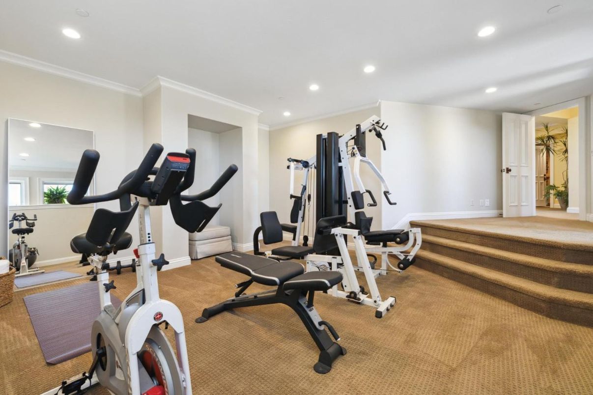 Fitness Equipment, Interior, Recessed Lighting