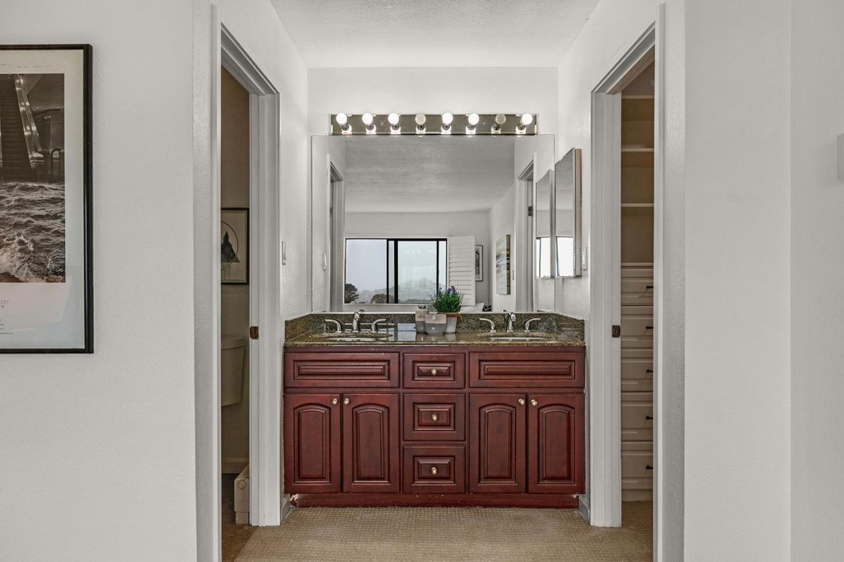 Bathroom, Dual Sink Vanities, Interior