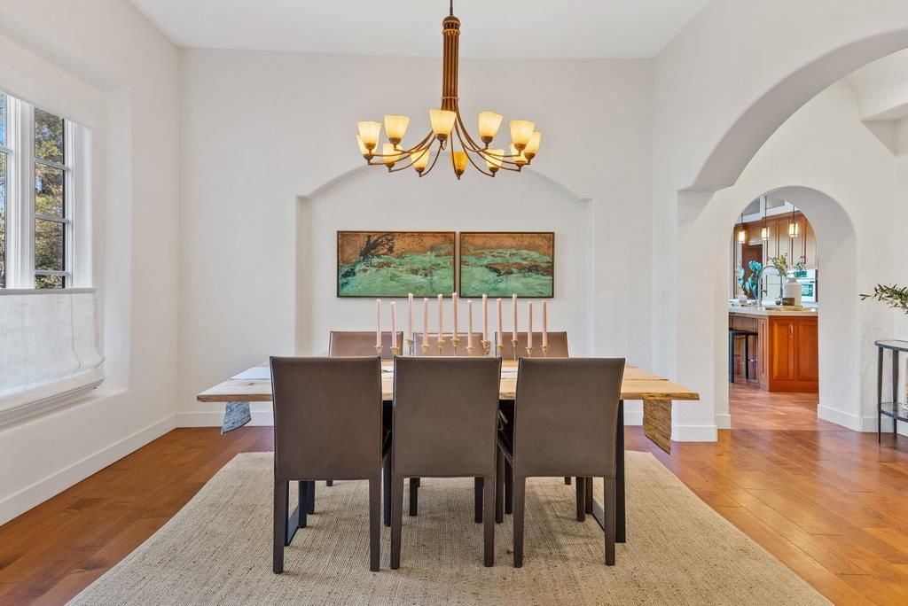 Chandelier, Dining room, Interior, Living room, Wood Texture Flooring