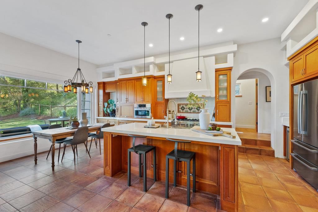 Interior, Pendant Lights, Piano, Recessed Lighting