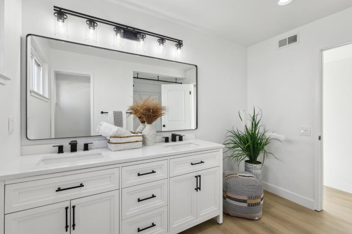 Bathroom, Dual Sink Vanities, Interior, Recessed Lighting, Wood Texture Flooring