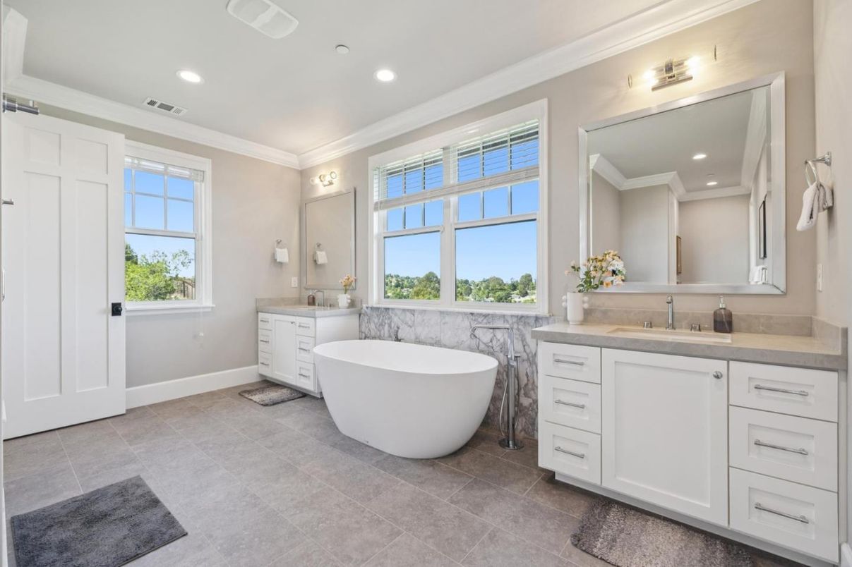 Bathroom, Dual Sink Vanities, Free Standing Baths, Interior, Recessed Lighting
