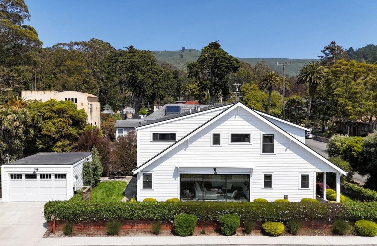 Backyard, Detached Garage, Exterior