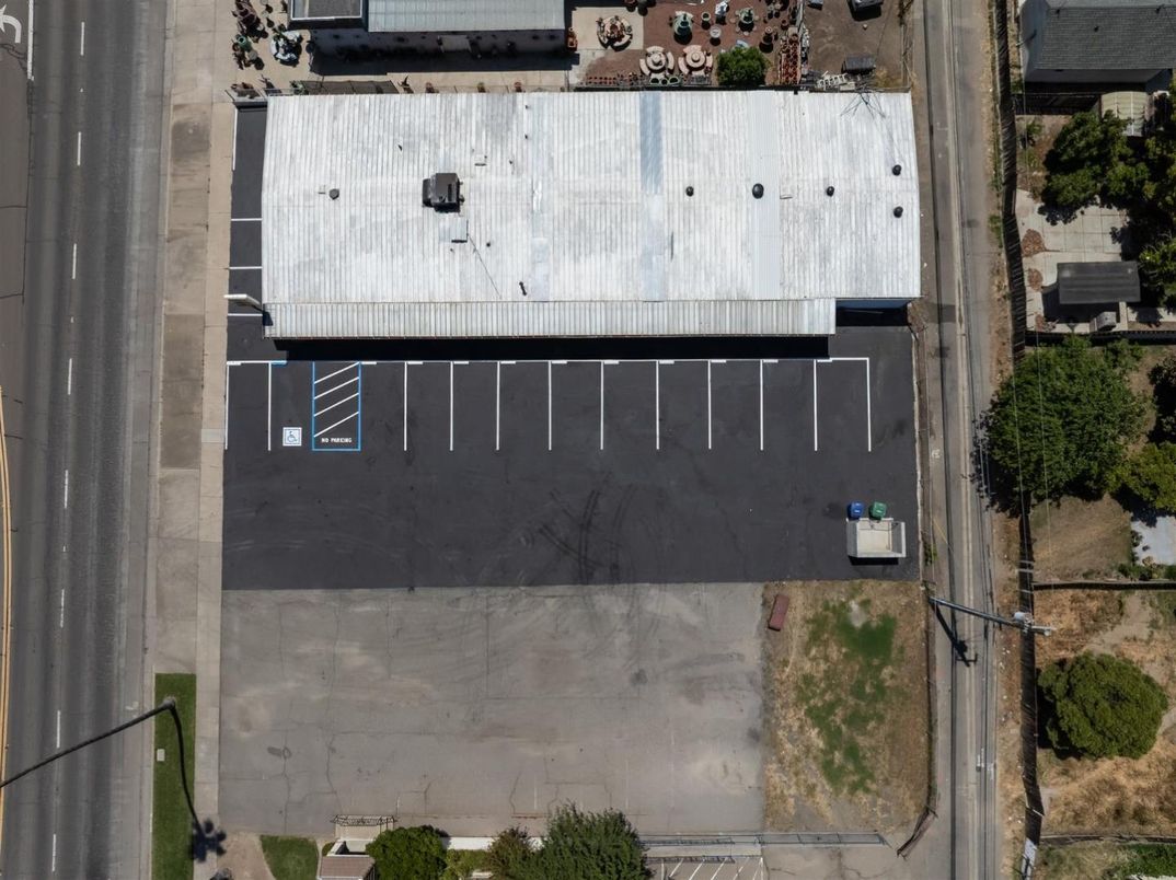 Exterior, Drone