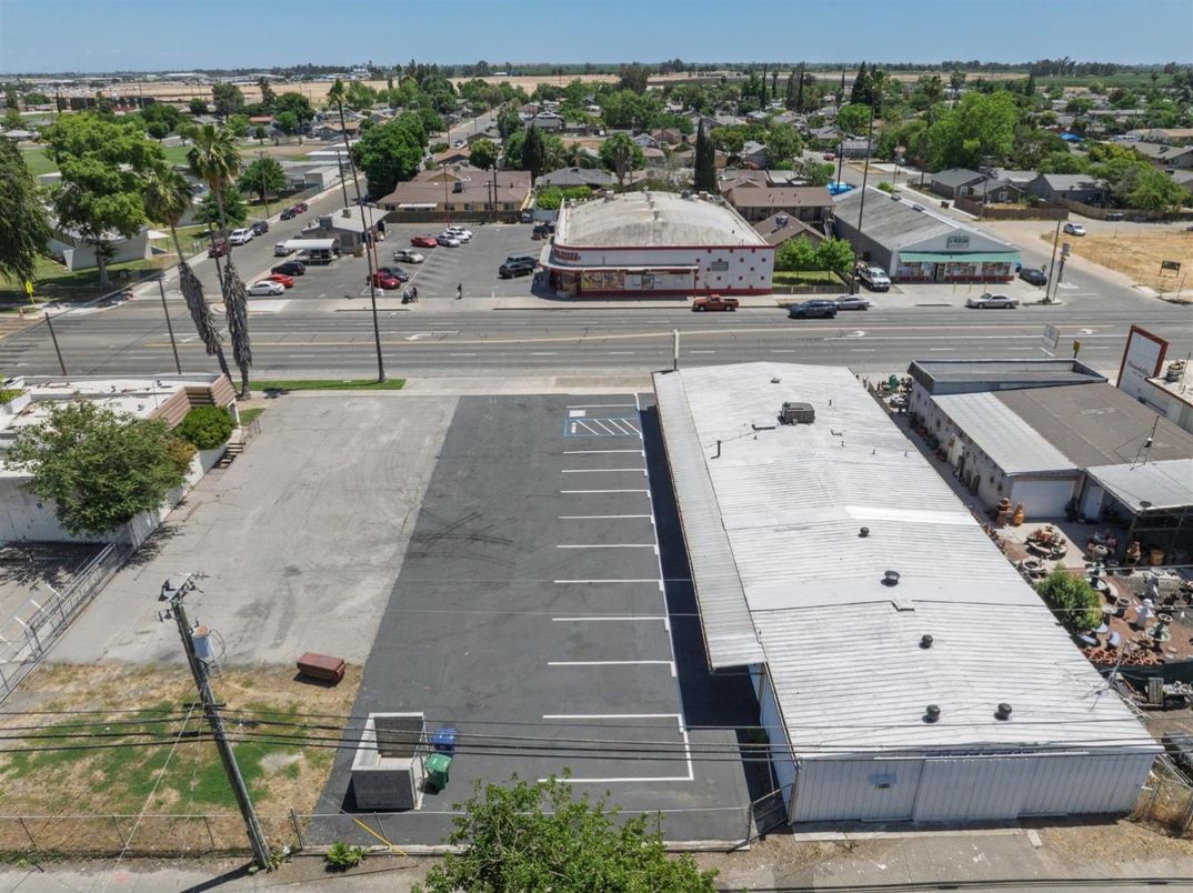 Exterior, Drone