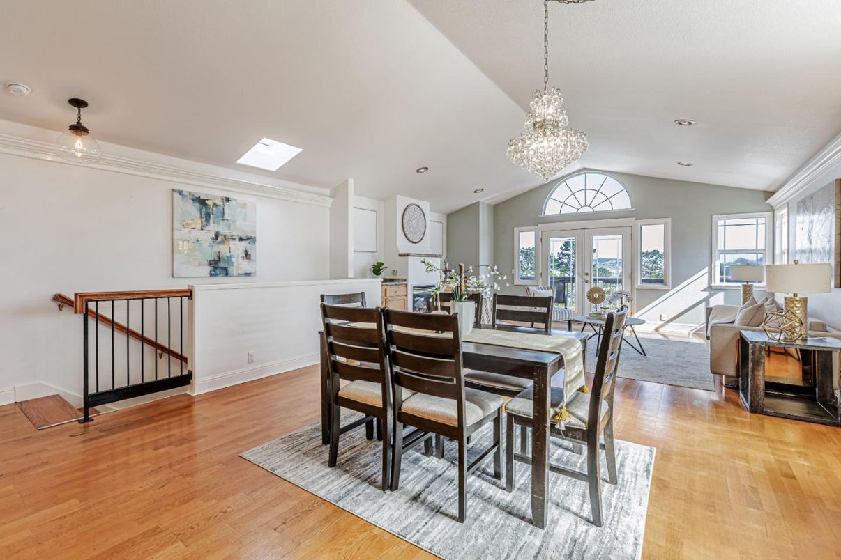 Chandelier, Dining room, Interior, Recessed Lighting, Wood Texture Flooring
