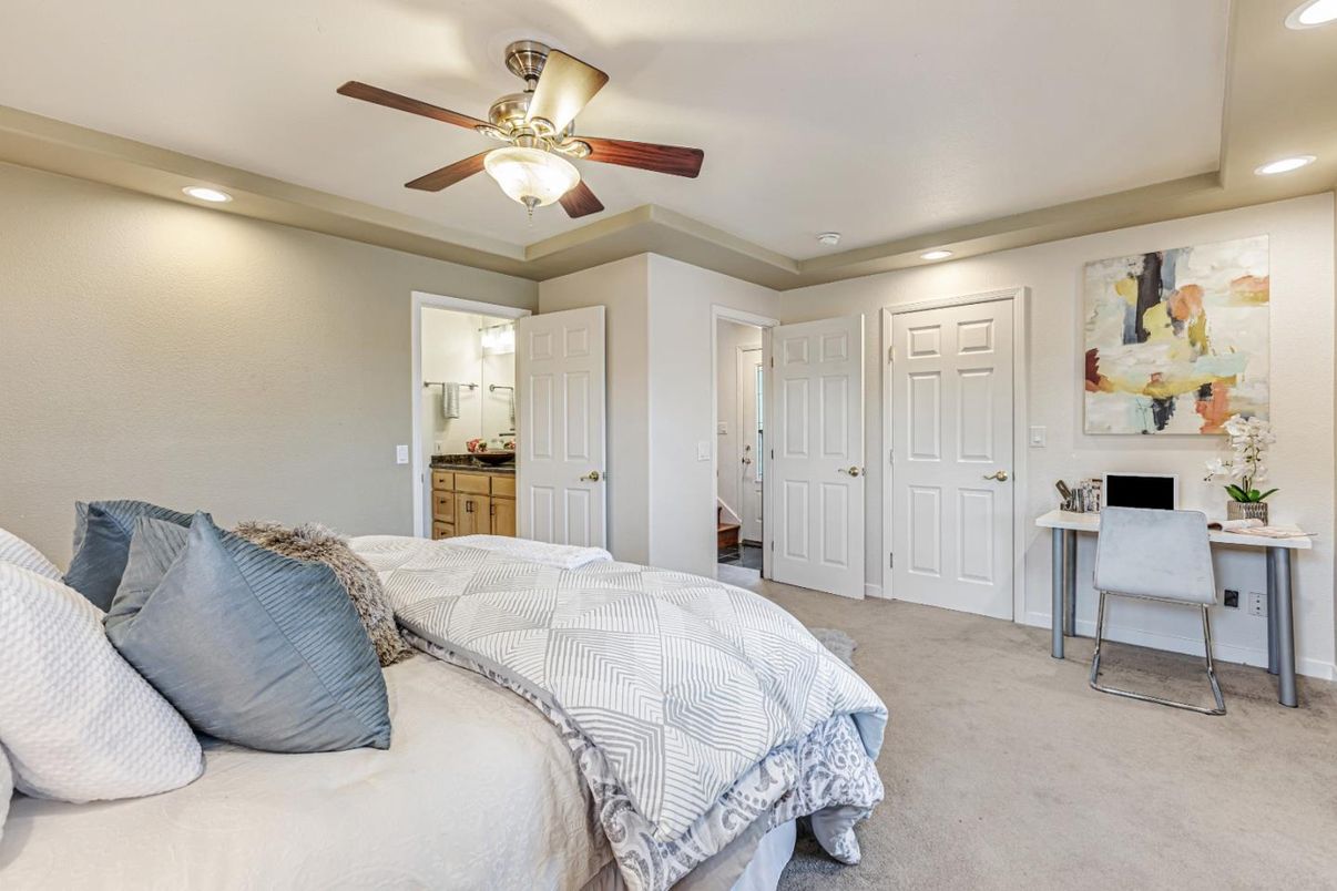 Bedroom, Interior, Recessed Lighting