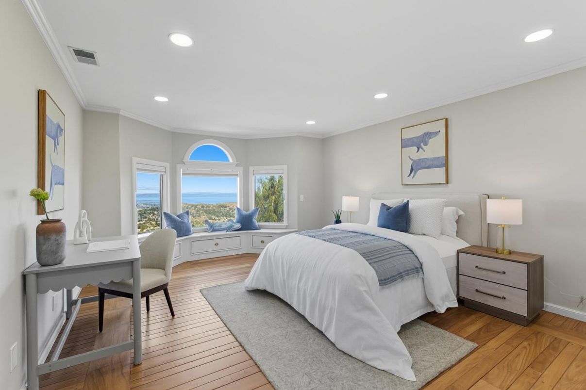 Bedroom, Home Office, Interior, Recessed Lighting, Water, Wood Texture Flooring