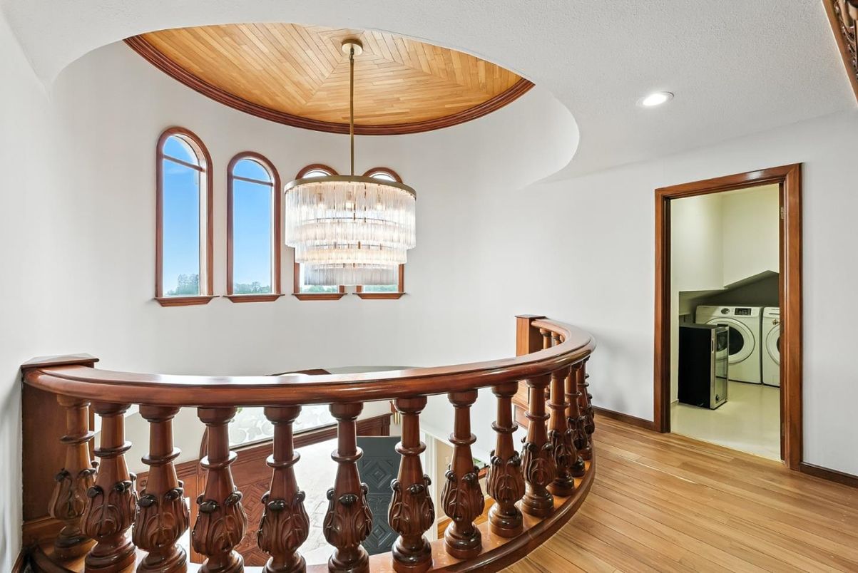 Chandelier, Interior, Recessed Lighting, Wooden Ceilings, Wood Texture Flooring