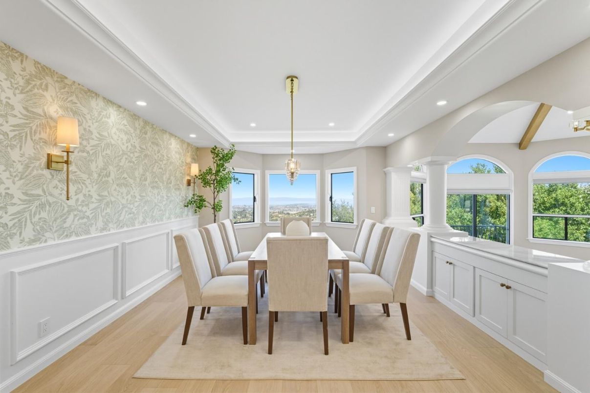 Dining room, Interior, Pendant Lights, Recessed Lighting, Wood Texture Flooring