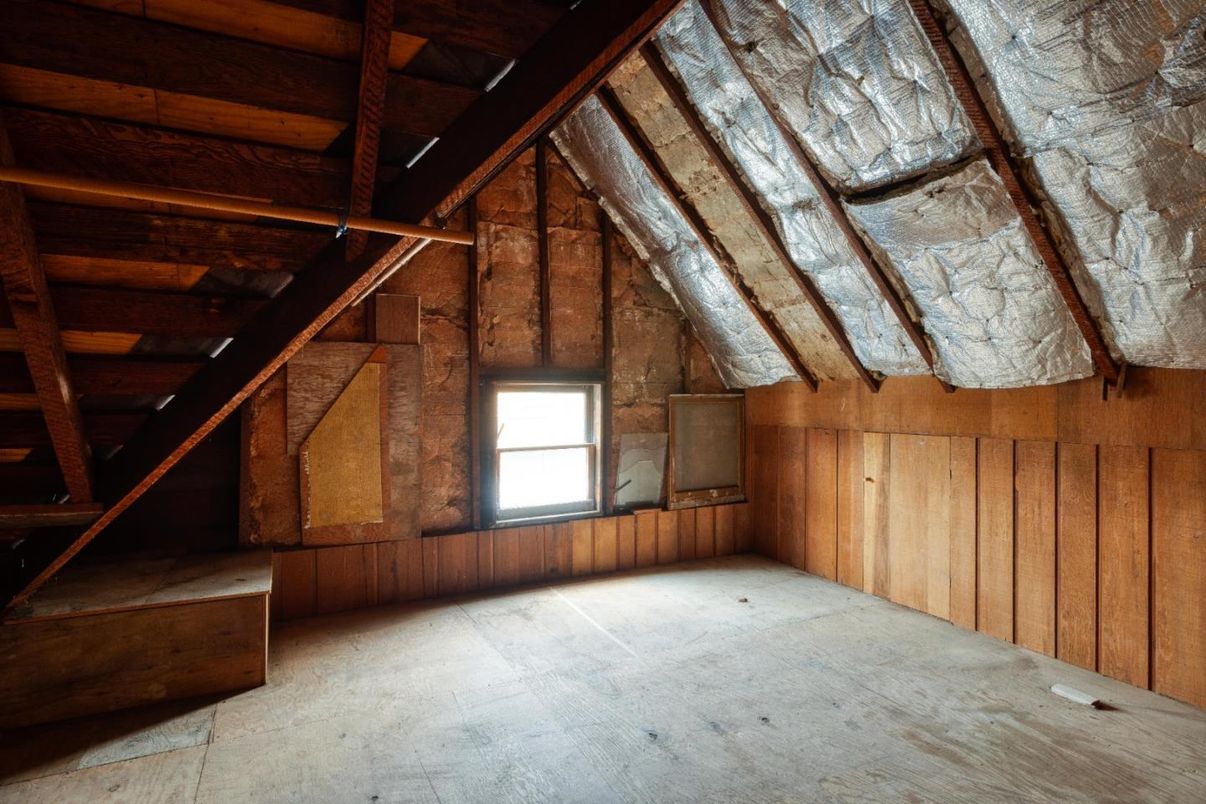 Empty room, Interior, Wooden Beams, Wooden Ceilings, Wooden Walls