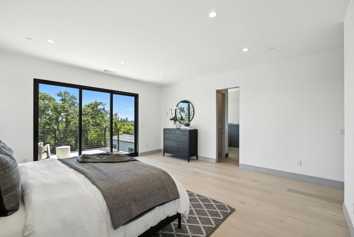 Bedroom, Interior, Recessed Lighting, Water, Wood Texture Flooring