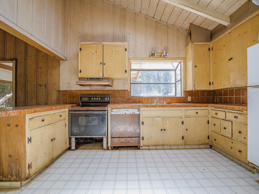 Interior, Kitchen, Wooden Walls