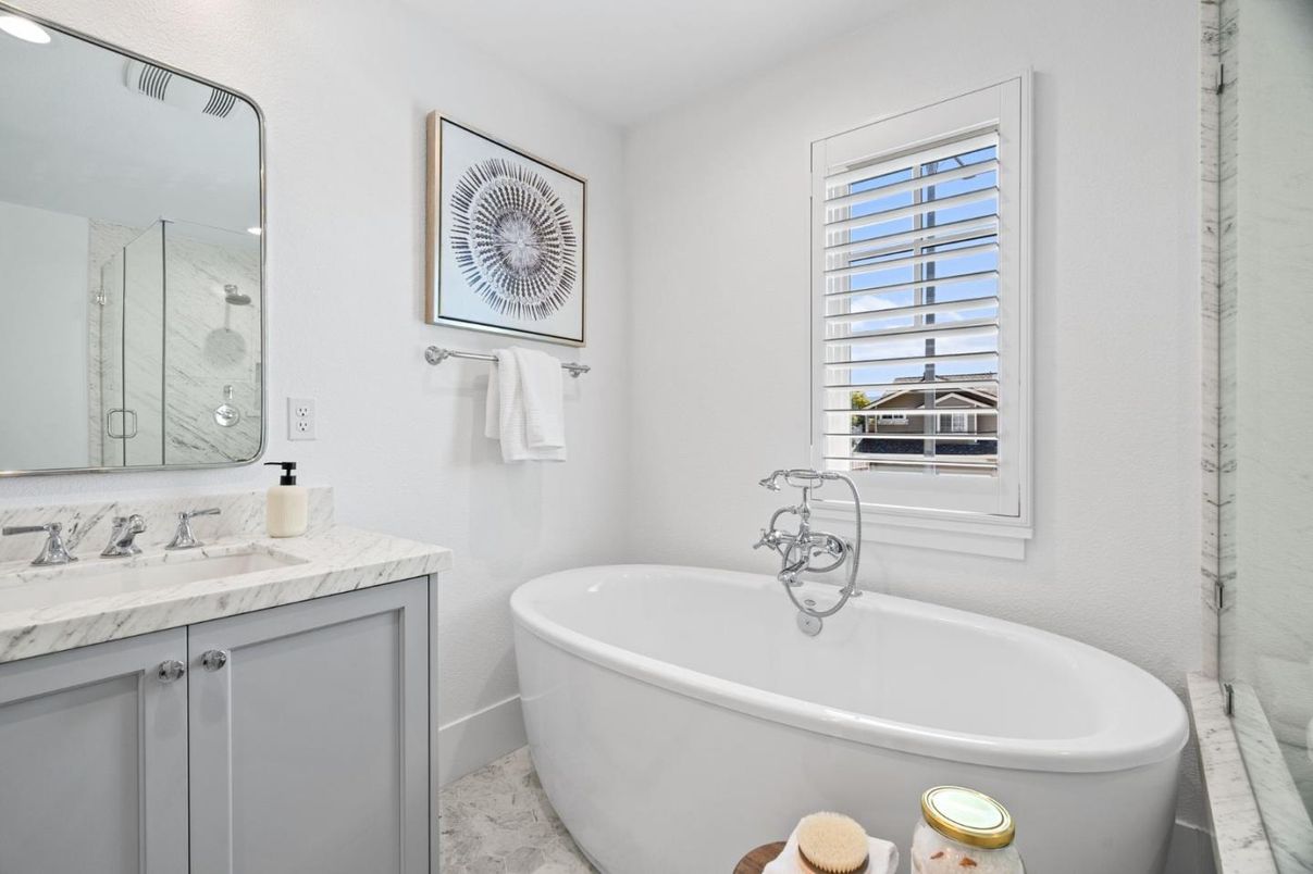 Bathroom, Free Standing Baths, Interior, Marble