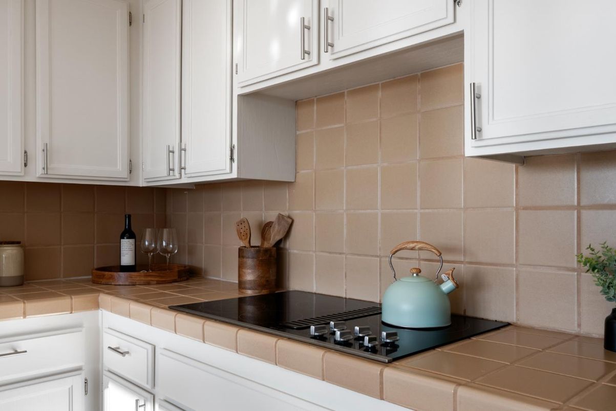 Interior, Kitchen, Tile Countertops