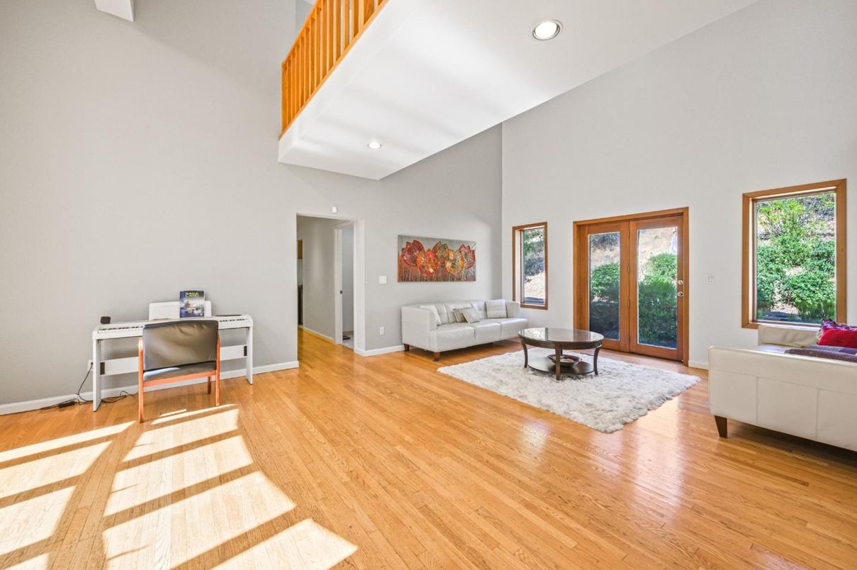 Home Office, Interior, Living room, Recessed Lighting, Wood Texture Flooring