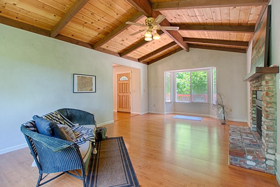 Empty room, Interior, Wooden Beams, Wooden Ceilings, Wood Texture Flooring