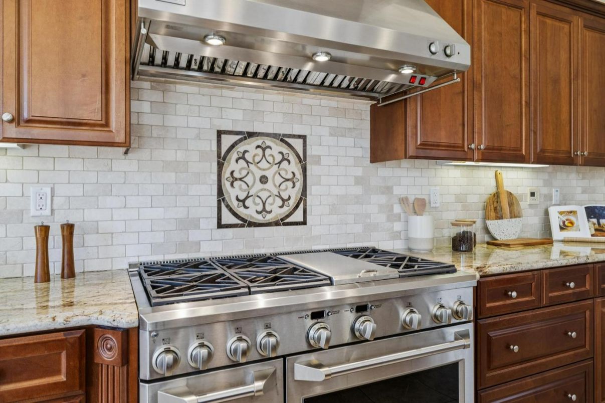 Interior, Kitchen, Stainless Steel Appliances