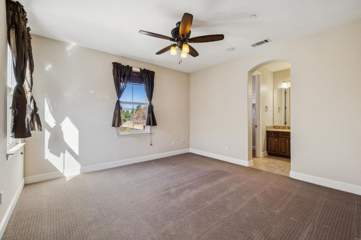 Bathroom, Empty room, Interior