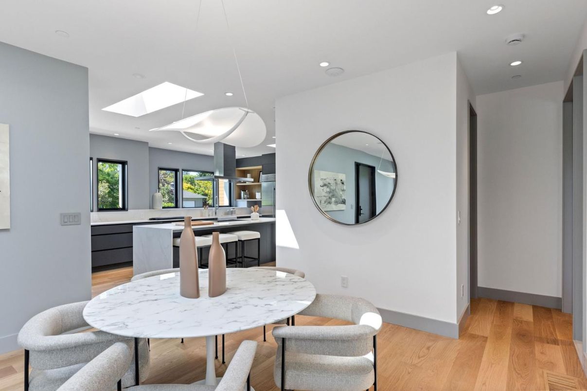 Dining room, Interior, Kitchen, Pendant Lights, Recessed Lighting, Wood Texture Flooring