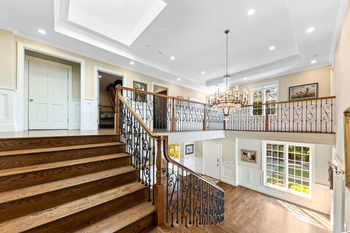 Chandelier, Interior, Recessed Lighting, Wood Texture Flooring