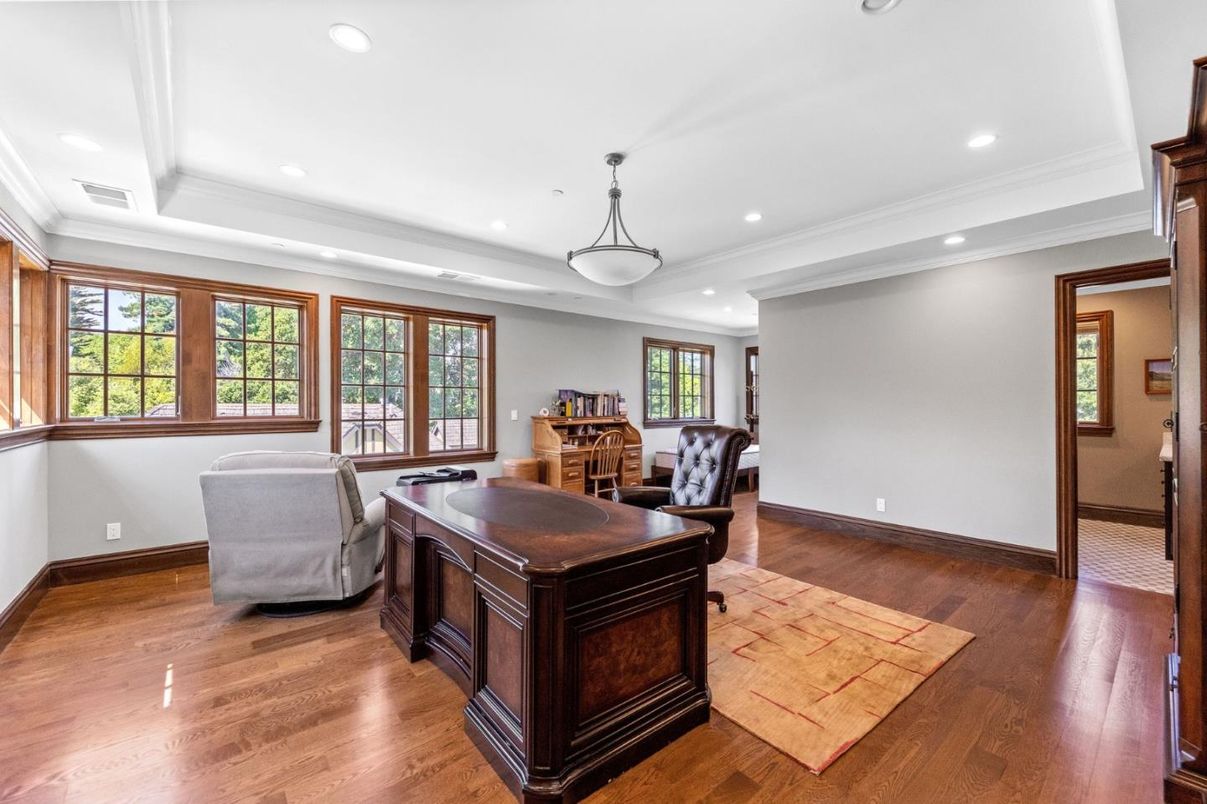 Home Office, Interior, Pendant Lights, Recessed Lighting, Wood Texture Flooring