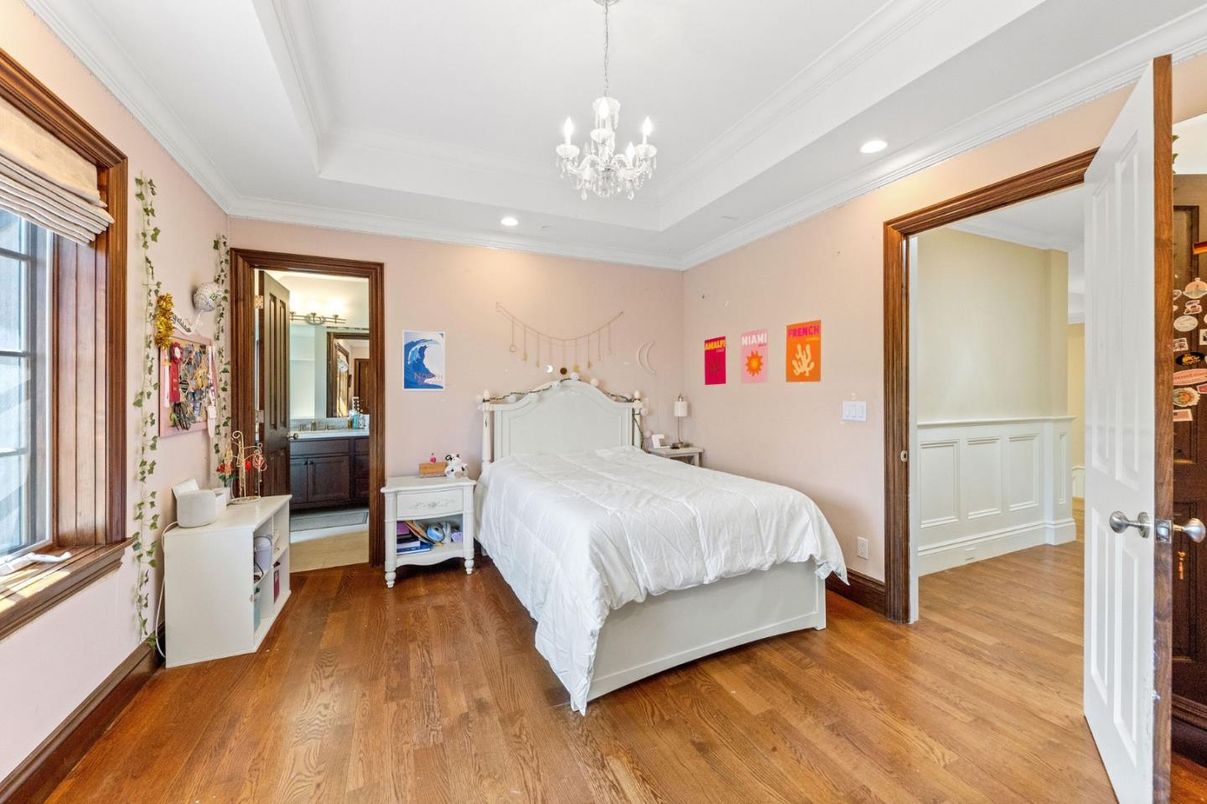 Bedroom, Chandelier, Interior, Recessed Lighting, Wood Texture Flooring