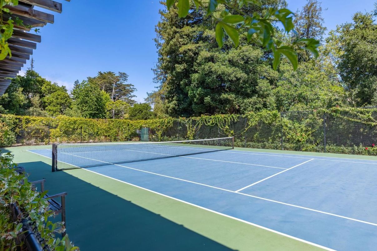 Exterior, Tennis Courts