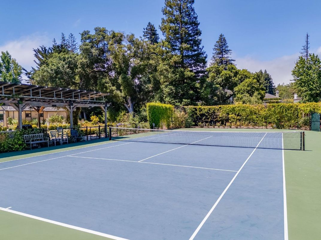 Exterior, Tennis Courts