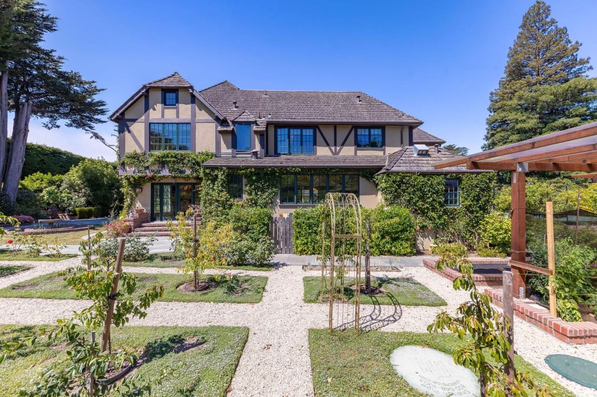 Backyard, Exterior, Facade, Tudor Revival