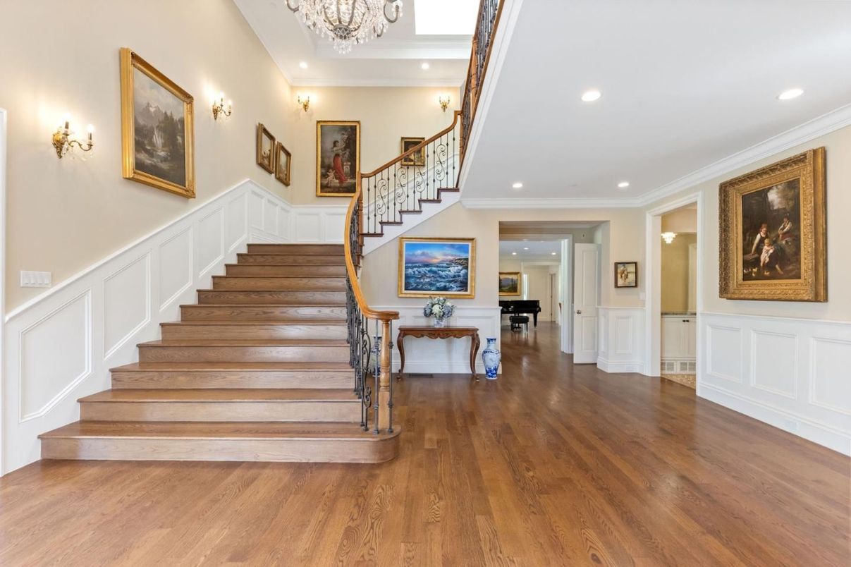 Chandelier, Interior, Recessed Lighting, Wood Texture Flooring