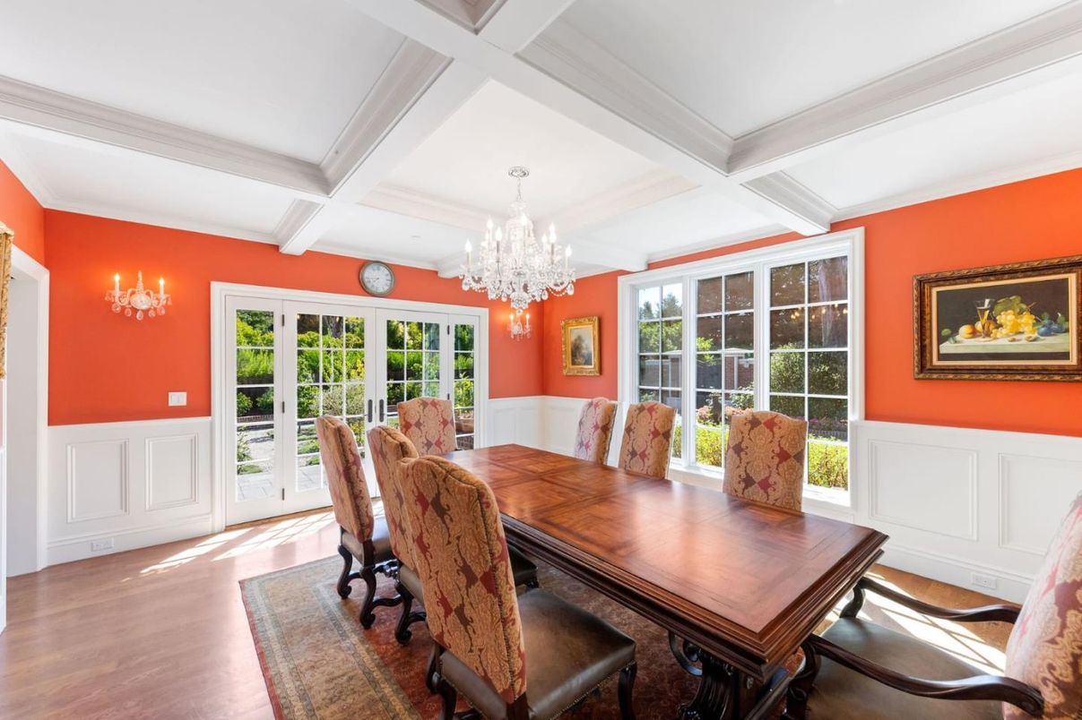 Chandelier, Dining room, Interior, Wood Texture Flooring