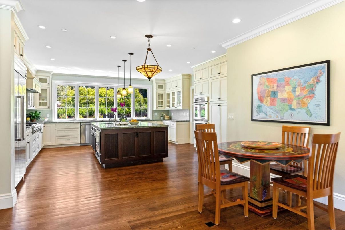 Dining room, Interior, Kitchen, Pendant Lights, Recessed Lighting, Wood Texture Flooring