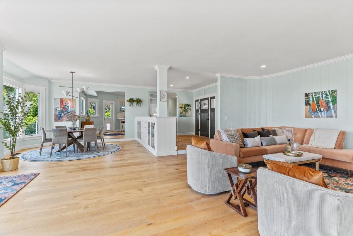 Dining room, Interior, Wood Texture Flooring