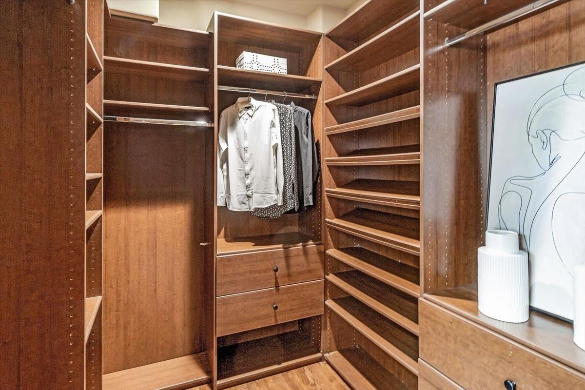 Interior, Walk-in Closets, Wood Texture Flooring