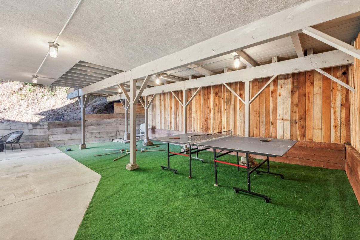 Exterior, Wooden Walls
