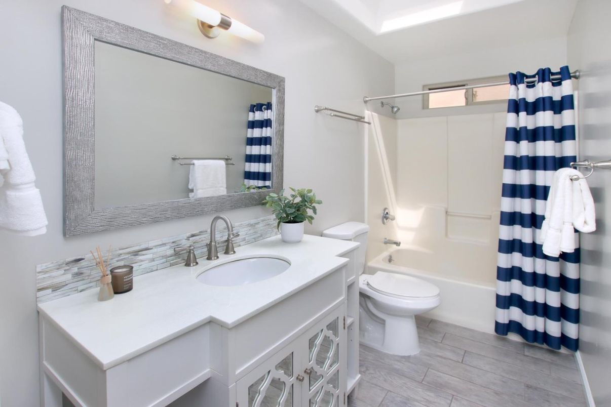 Bathroom, Interior, Wood Texture Flooring