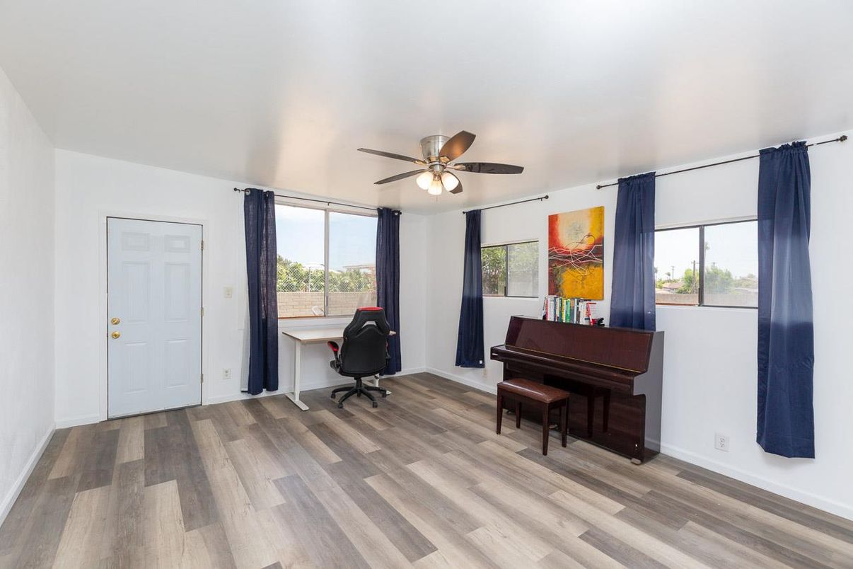 Home Office, Interior, Piano, Wood Texture Flooring