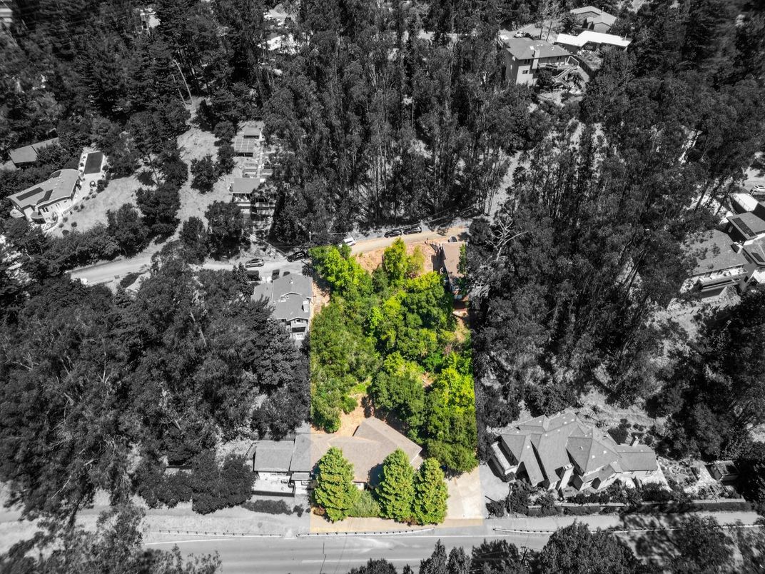 Exterior, Drone