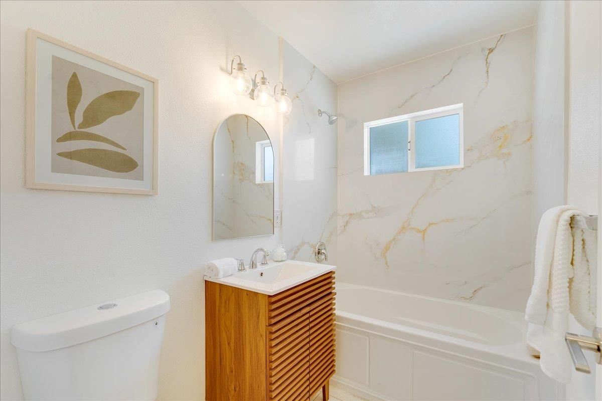 Bathroom, Interior, Marble Walls