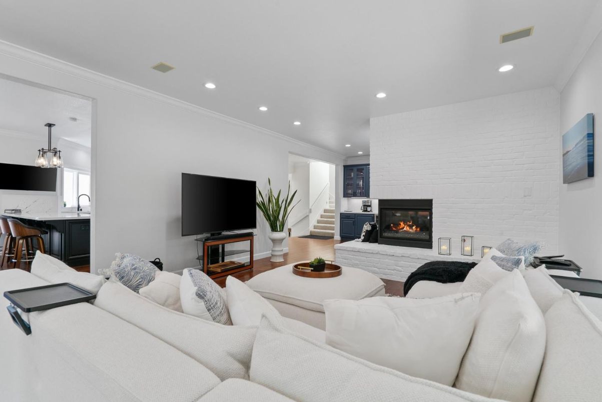 Fireplace, Interior, Living room, Pendant Lights, Recessed Lighting, Stone Walls