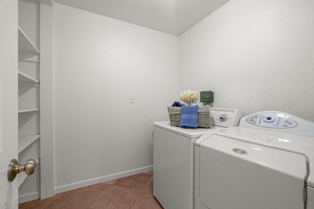 Interior, Washer